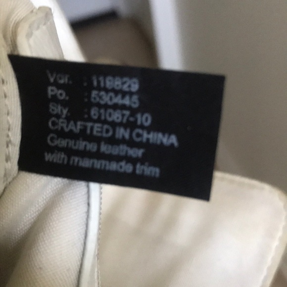 Wilson’s Leather Small White Leather Crossbody😘 - Picture 5 of 8